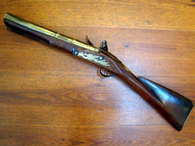 A RARE and HISTORIC Scottish brass barreled flintlock blunderbuss circa 1740-1745 — image 2